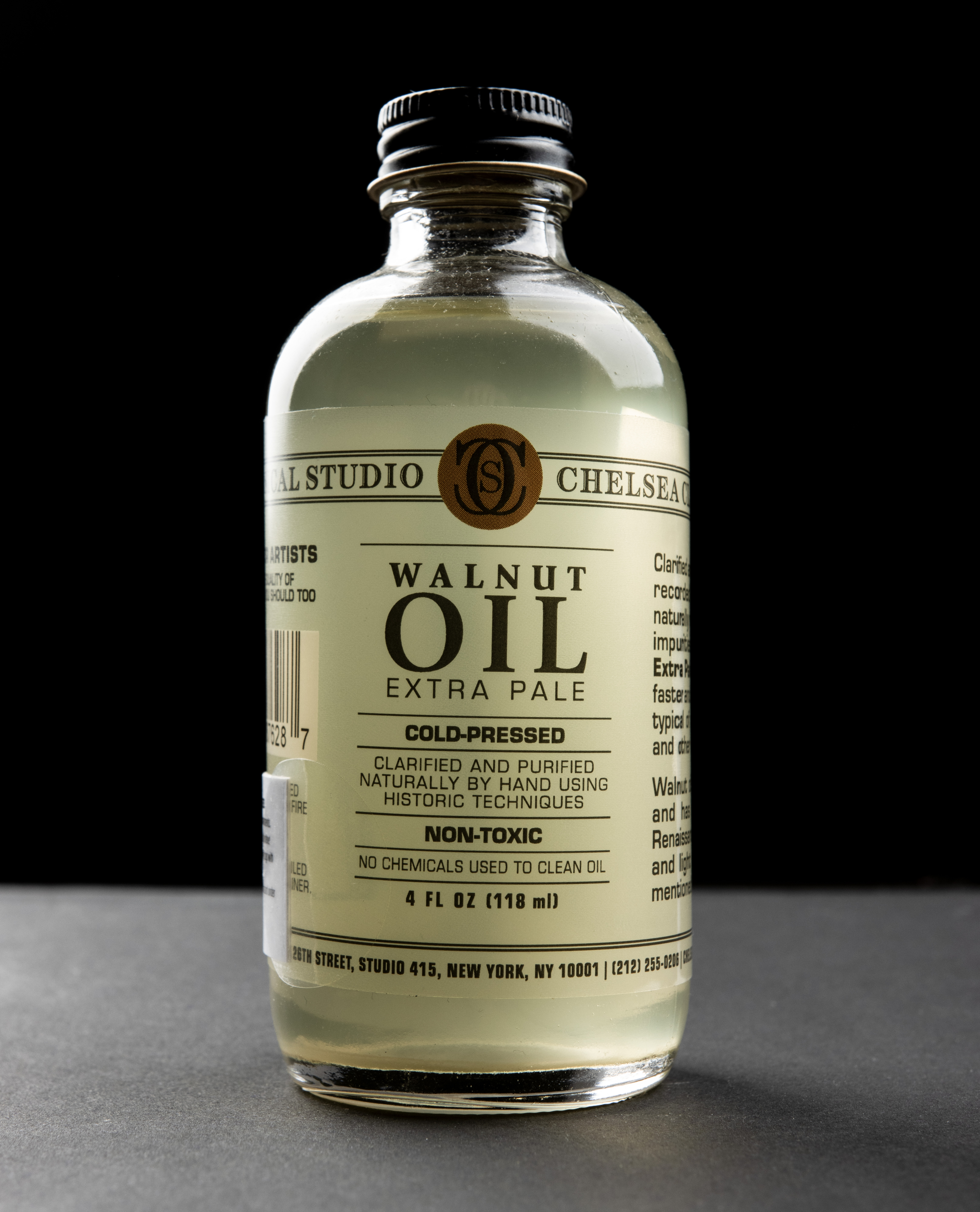 Chelsea Classical Studio Walnut Oil Extra Pale Cold-pressed